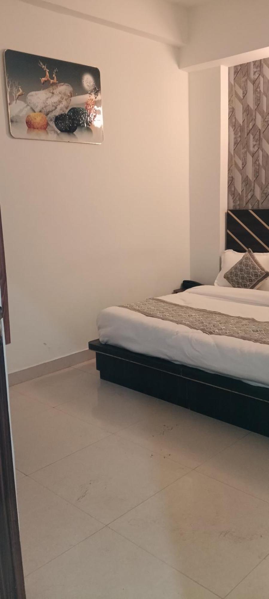 Hotel Blue Heaven Oyotownhouse Ghaziabad Zewnętrze zdjęcie